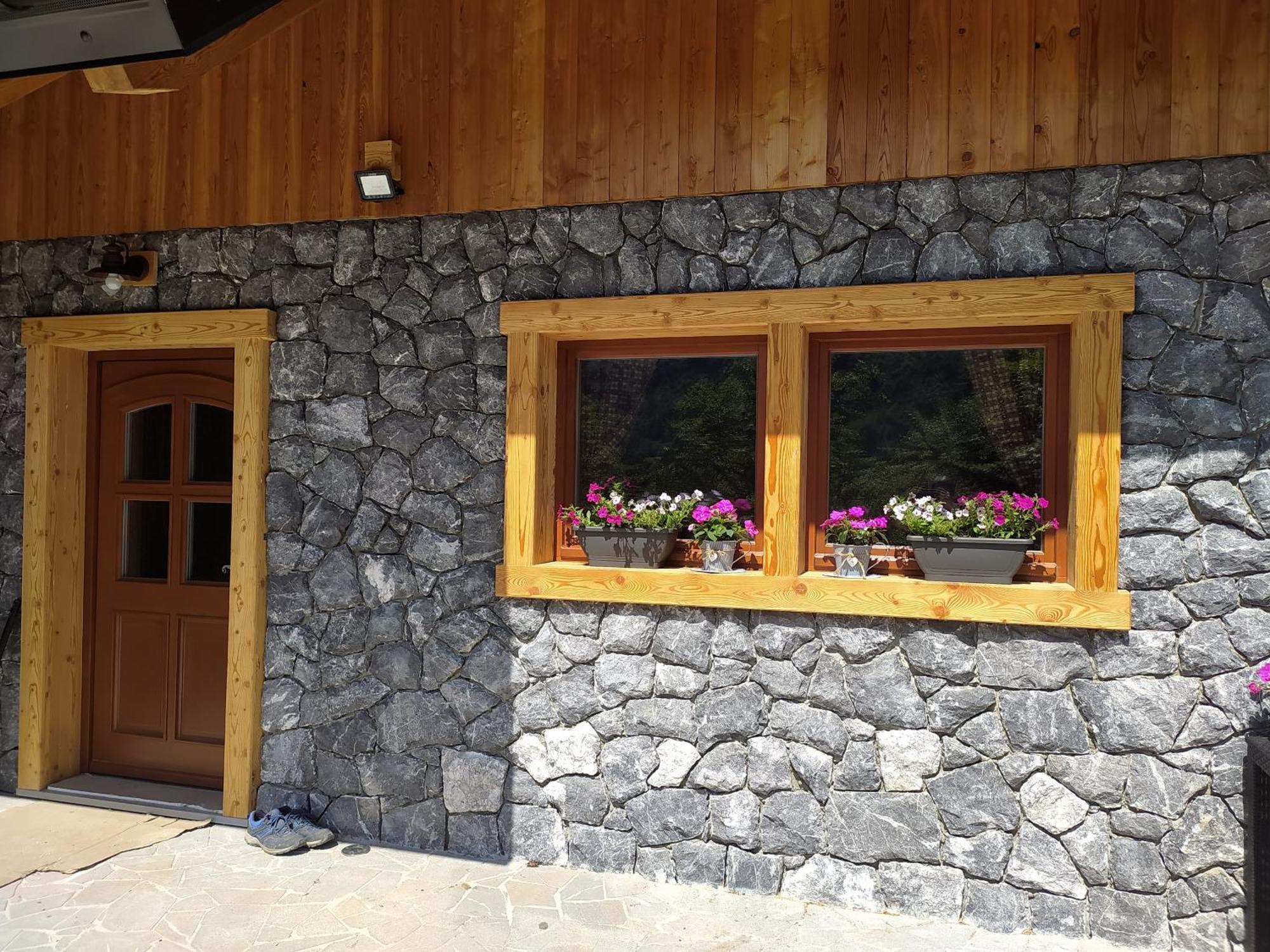 Chalet Navauce Raveo Luaran gambar