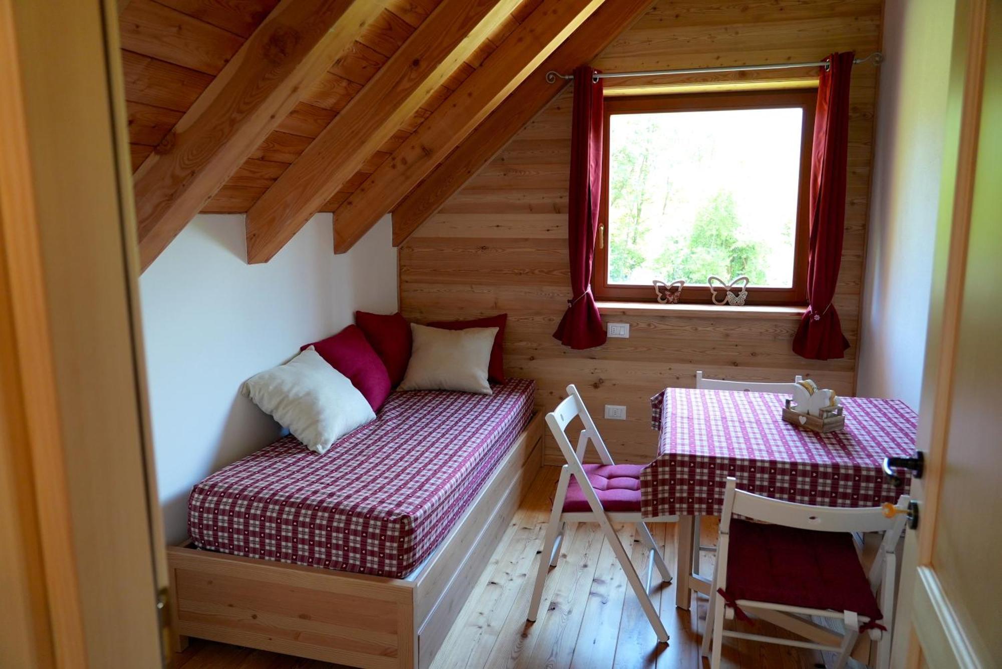 Chalet Navauce Raveo Luaran gambar