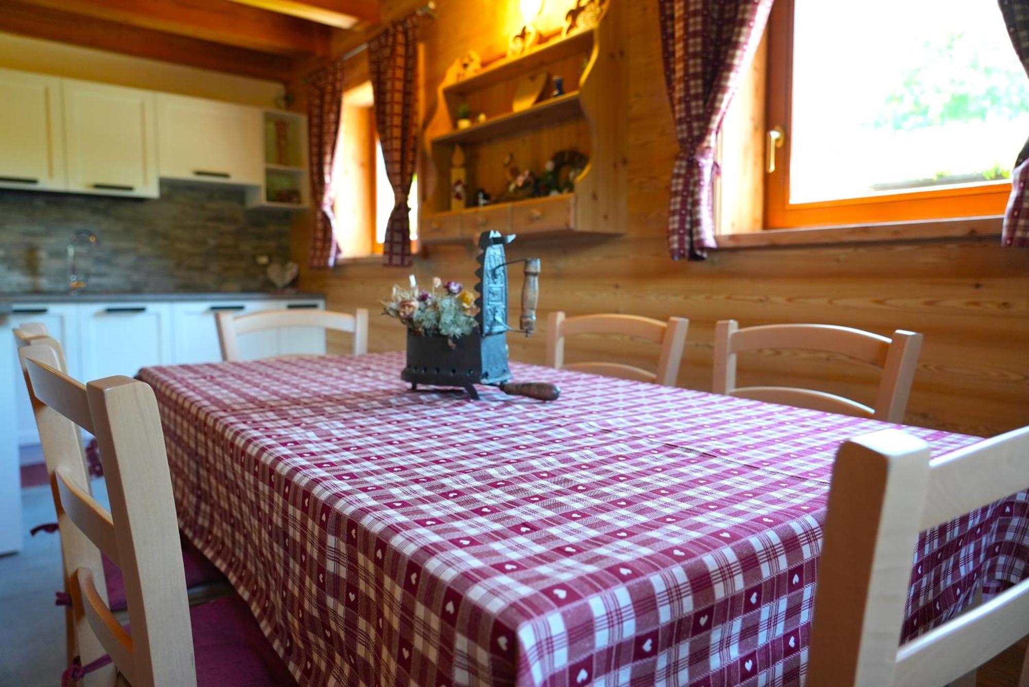 Chalet Navauce Raveo Luaran gambar
